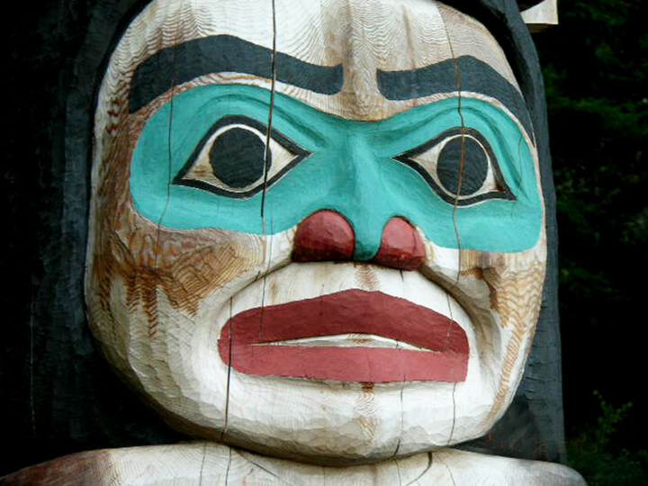 Arts numériques intitulée "alaska-totem-face.j…" par Ruta Sevo, Œuvre d'art originale