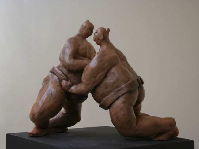 Skulptur mit dem Titel "Sumo" von Tal Golan, Original-Kunstwerk, Terra cotta
