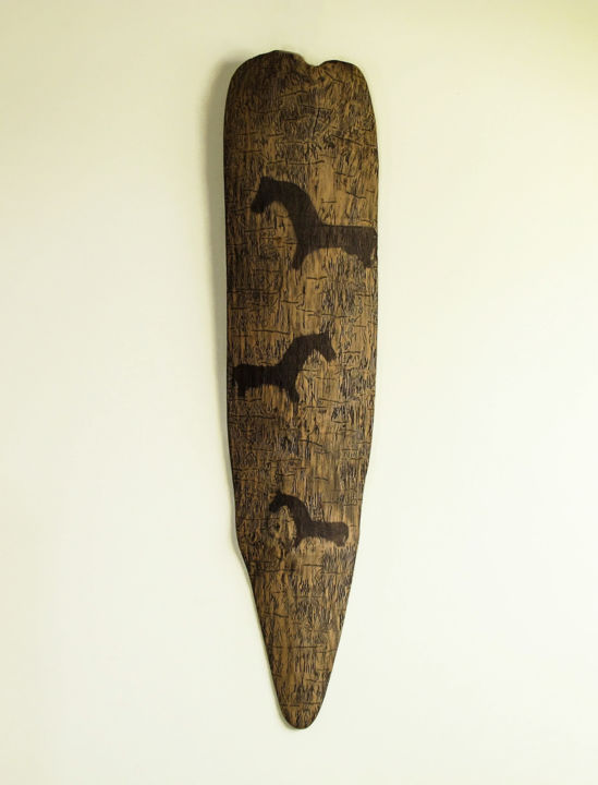 雕塑 标题为“Shield” 由Saulius Milašius, 原创艺术品, 木