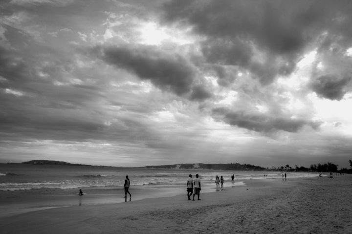 Fotografia intitolato "Gente sulla spiaggia" da Salvatore Avallone, Opera d'arte originale