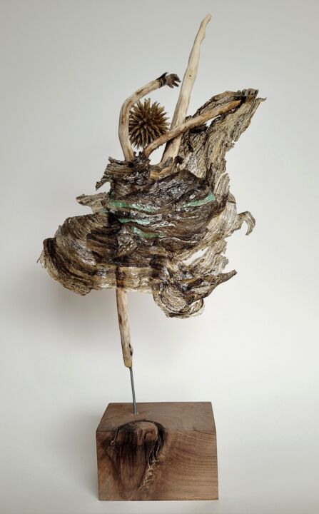 Skulptur mit dem Titel "Pina" von Sandra Veillette, Original-Kunstwerk, Holz