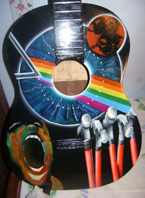 Painting titled "Guitarra Pink Floyd" by Sandra Belluzzo, Original Artwork, Oil