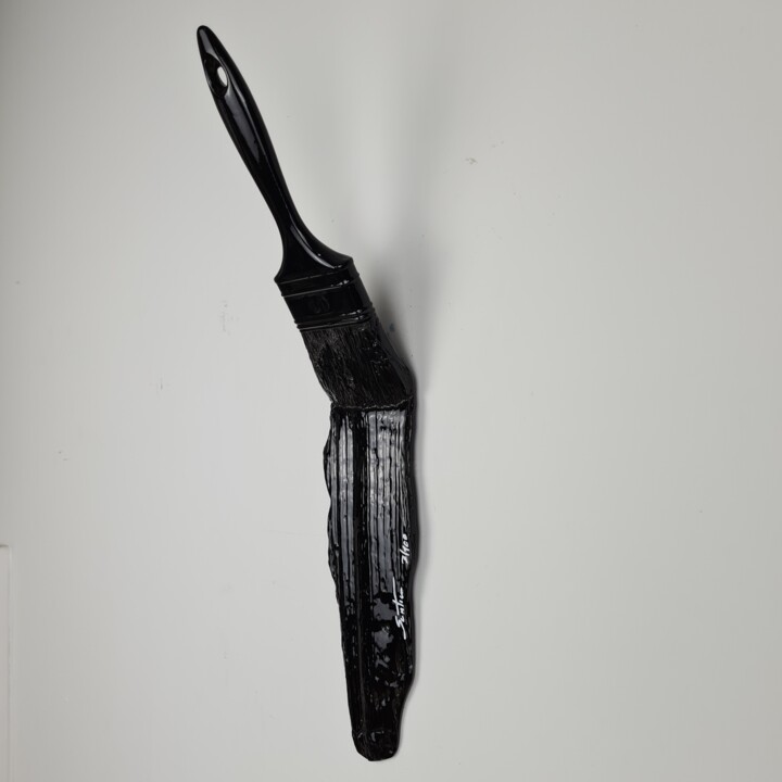 Sculpture intitulée "Brush Black" par Santicri, Œuvre d'art originale, Résine Monté sur Autre panneau rigide