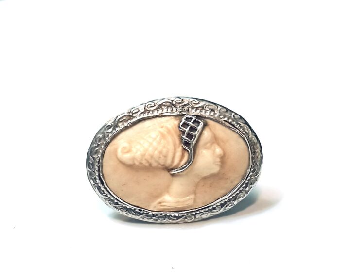 Design titled "Bone Cameo Ring" by Sapir Gelman, Original Artwork, Jewelry