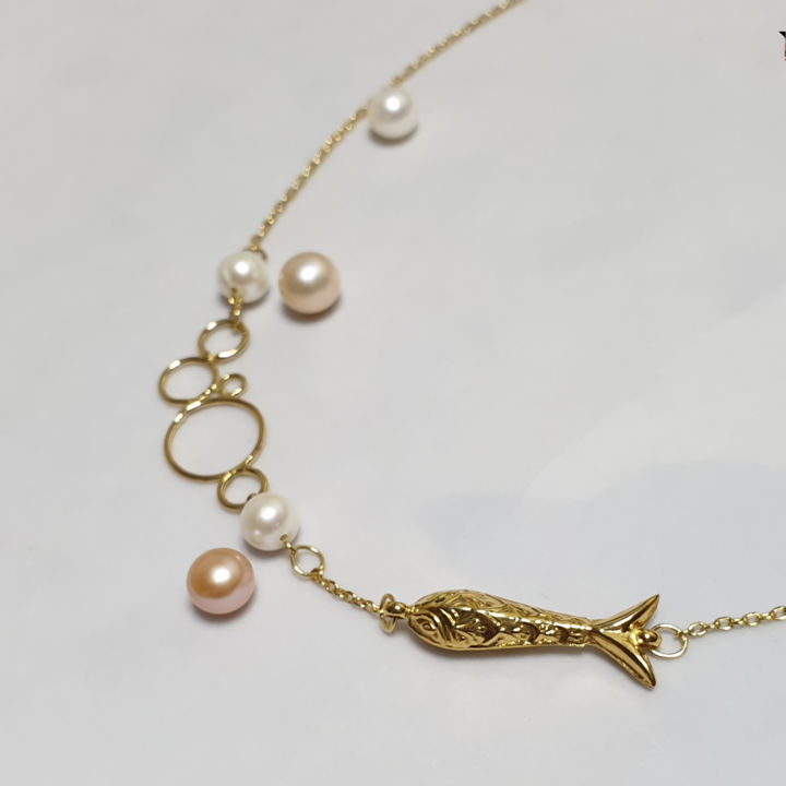 Design intitulée "Gold necklace with…" par Sara Tabarestani, Œuvre d'art originale, Bijoux