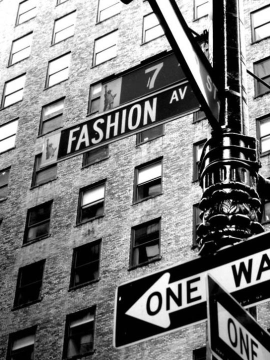 Photography titled "Fashion Ave" by Sboisjoli, Original Artwork