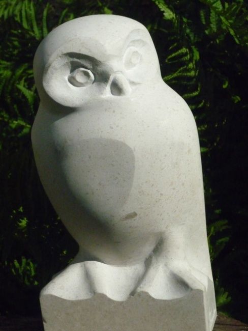 Sculpture titled "Hibou blanc" by Domitille Et David Schneider, Original Artwork, Stone