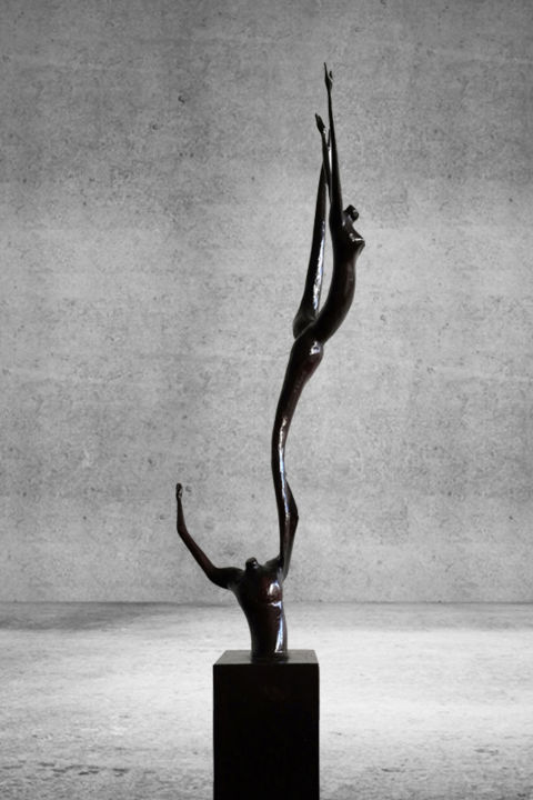 Sculpture titled "SENSUALITÉ" by Sébastien Amieil, Original Artwork, Bronze