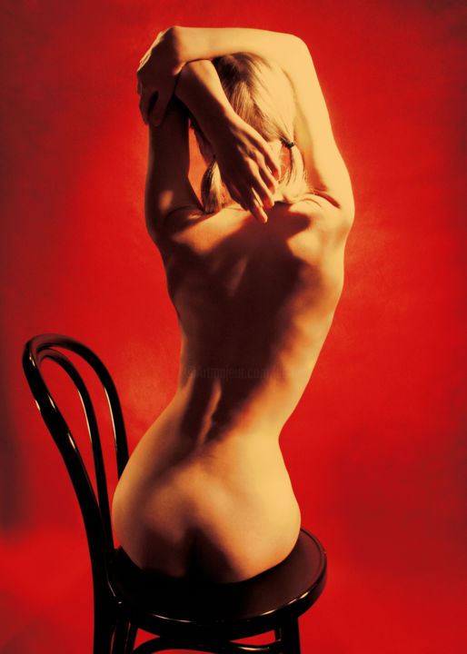 Photography titled "Torso on red" by Nikolai Sednin (Nicolas Sednin), Original Artwork, Manipulated Photography