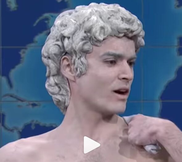 Michelangelos „David“ in Fleisch und Blut bei „Saturday Night Live“, um die Zensur aufzuheben