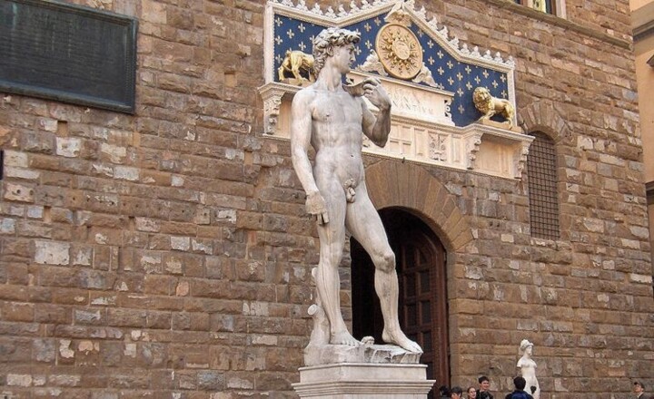 Departamento de Educação da Flórida diz que David de Michelangelo tem 'valor artístico'