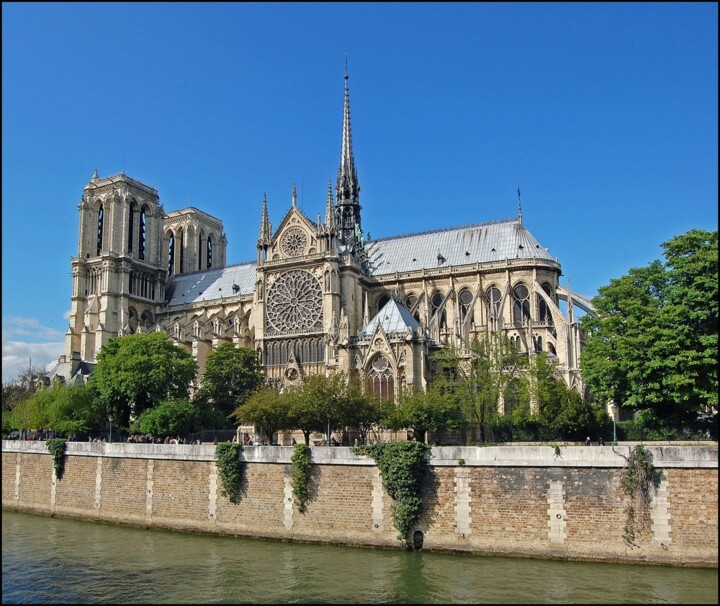 When will the restoration of Notre-Dame cathedral, at a cost of 846 million euros, reopen to the public?