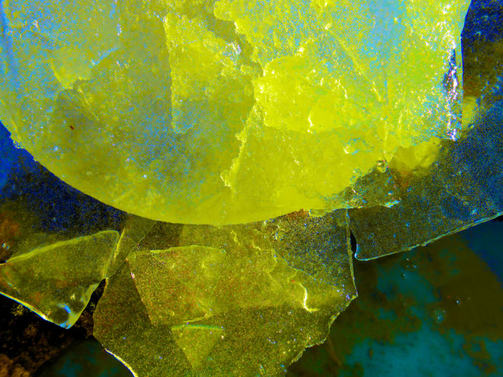 Photographie intitulée "Yellow Ice" par Serge Thiery, Œuvre d'art originale, Photographie numérique