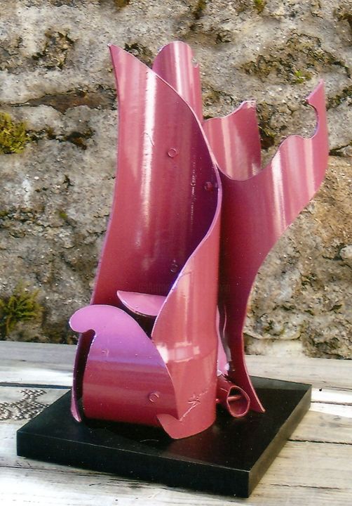 Sculpture titled "Sculpture abstraite…" by Servin, Original Artwork, Plastic
