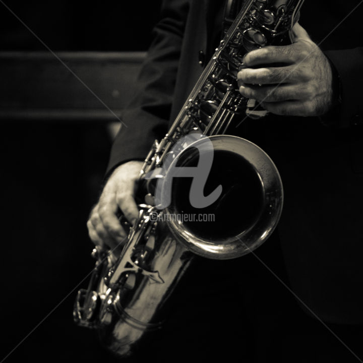 Fotografie mit dem Titel "Saxophone-8" von Sharlie Evans, Original-Kunstwerk, Digitale Fotografie