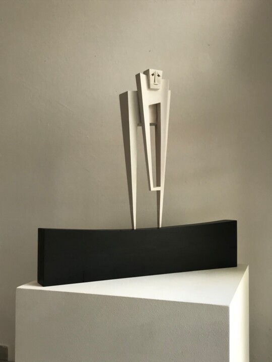 Skulptur mit dem Titel "Black and White - G…" von Sheraya_berlin, Original-Kunstwerk, Holz