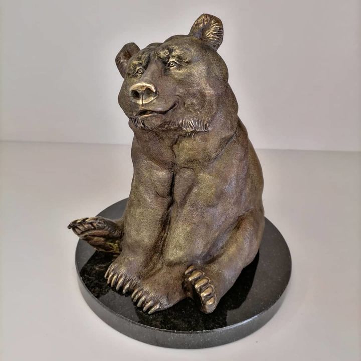Sculpture titled "Медведь" by Andrei Ipatov, Original Artwork, Bronze