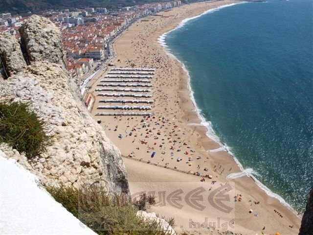 Photographie intitulée "Beach In Portugal" par Shiran, Œuvre d'art originale