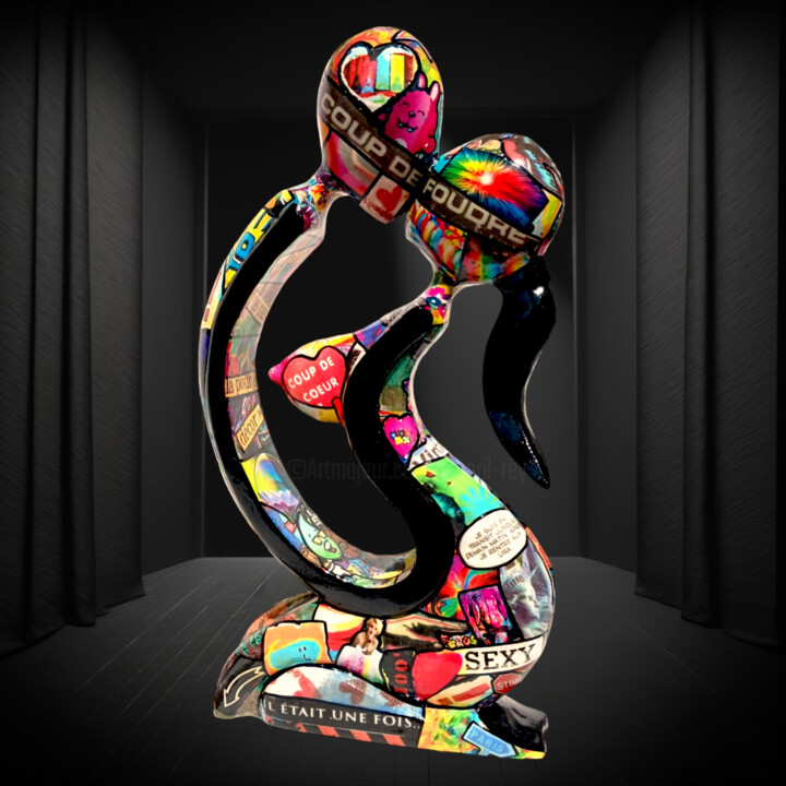 Sculpture intitulée "le petit baiser" par Siberil Rey, Œuvre d'art originale, Bois