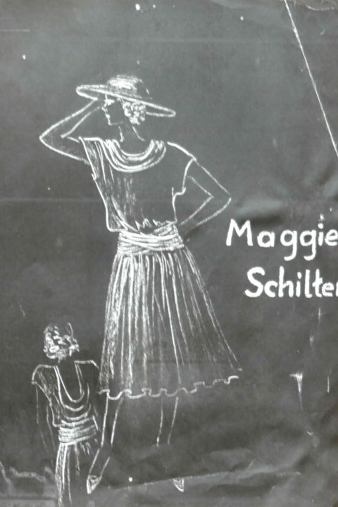 Zeichnungen mit dem Titel "Fashion Sketch - 1" von Sieglinde (Siggy) Margarete Schitter, Original-Kunstwerk, Kreide