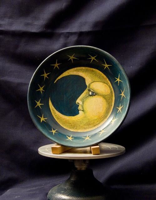 Artigianato intitolato "la luna nel piatto" da Silvia Benfenati, Opera d'arte originale