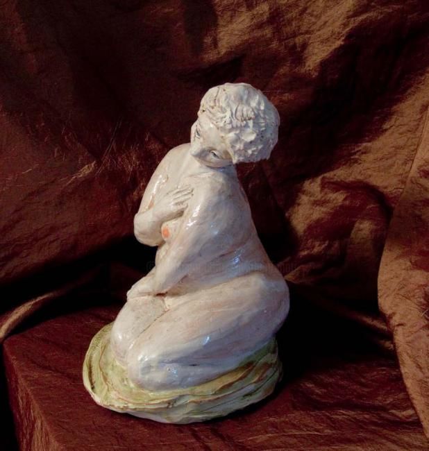 Sculpture titled "venere pudica" by Silvia Benfenati, Original Artwork, Terra cotta