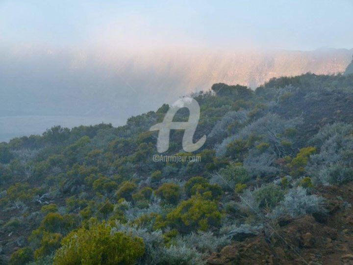 Photographie intitulée "L'enclos du volcan…" par Simdel Pictures, Œuvre d'art originale,