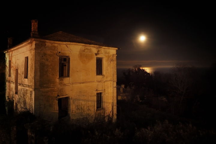 Fotografia intitolato "moonlight" da Simon Gaitanidis, Opera d'arte originale, Fotografia digitale