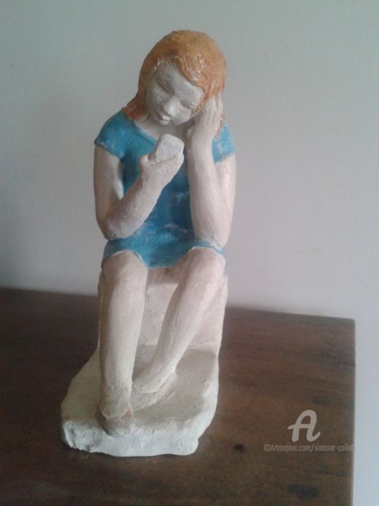 Sculpture titled "jeune fille et son…" by Simone Collet, Original Artwork, Terra cotta