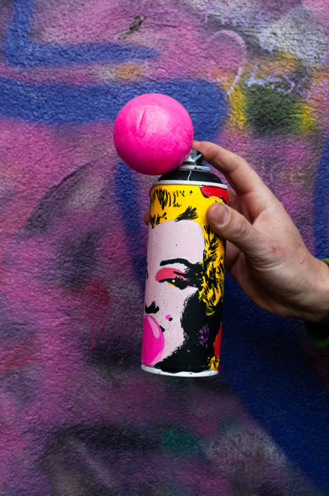 Sculpture titled "Spray Bubble – Mary…" by Simone De Rosa, Original Art, Acrylic