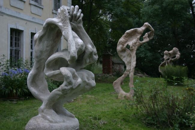 Sculpture titled "Großskulpturen im P…" by Simon Schade, Original Art, Mixed Media