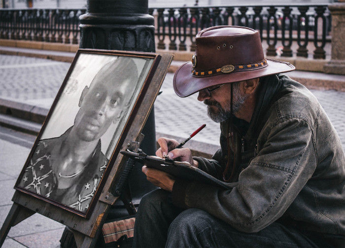 Photographie intitulée "ART MAN AT WORK" par Sir. Lord Marmon Knight. Lmk. Hspo, Œuvre d'art originale