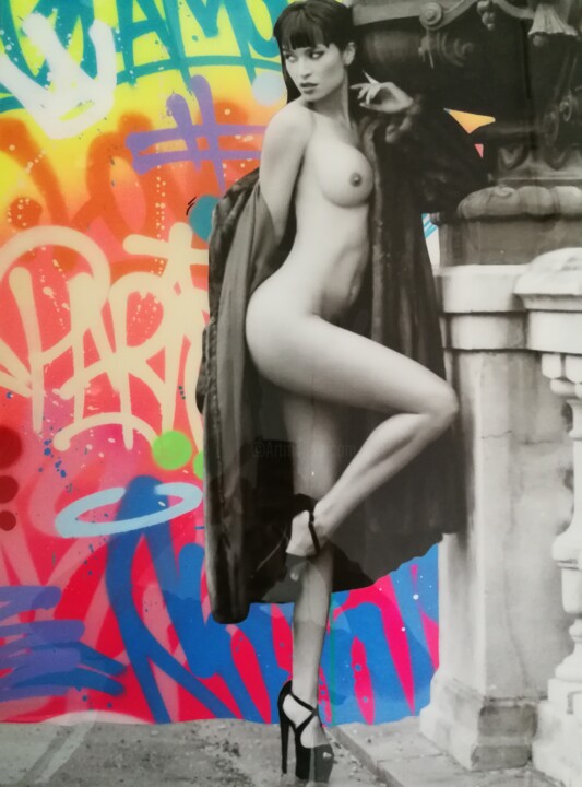 Schilderij getiteld "Paris by night" door Socrate, Origineel Kunstwerk, Graffiti Gemonteerd op Houten paneel