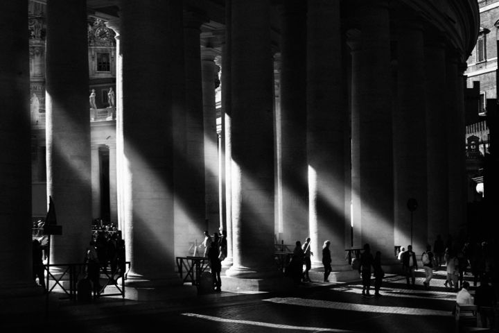 Photography titled "Vaticano" by Sol Marrades, Original Artwork