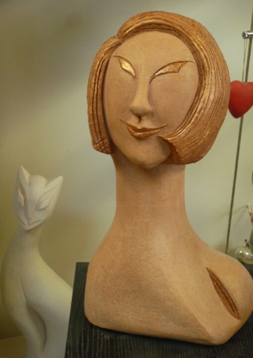 Скульптура под названием "AUTOPORTRAIT AVEC C…" - Sonia Mandel, Подлинное произведение искусства, Терракота