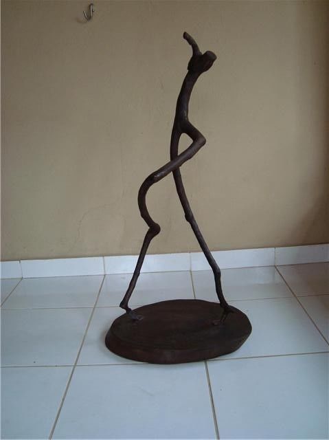 Skulptur mit dem Titel "Escultura Africana" von Sonia Burgareli, Original-Kunstwerk, Andere