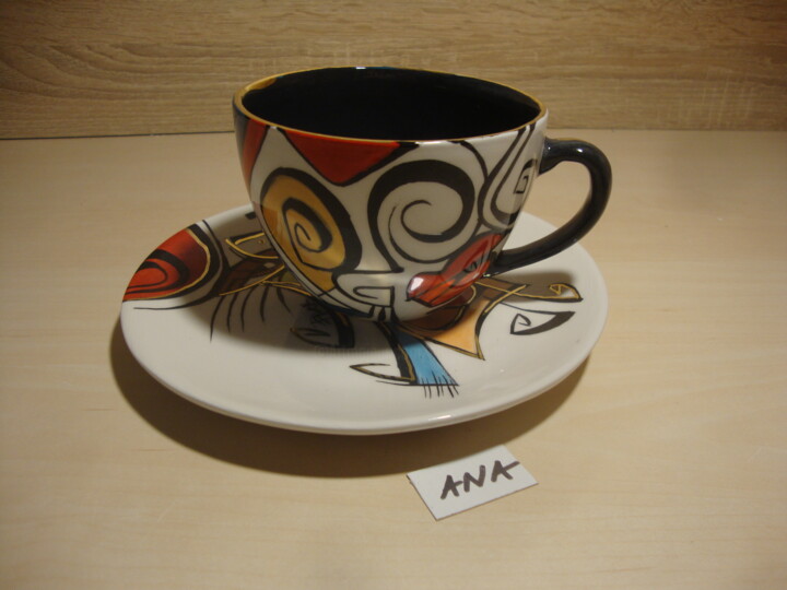 Design mit dem Titel "ENIGMA cups&saucers…" von Sonja Brzak, Original-Kunstwerk, Tischkunst