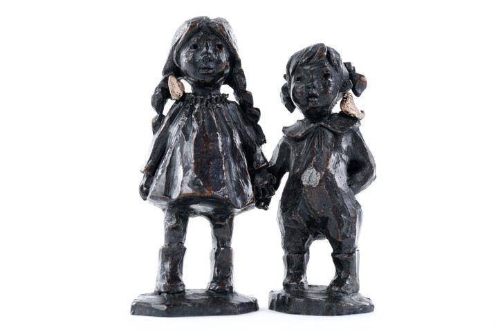 Sculpture titled "Les 2 soeurs" by Sophie Barut, Original Artwork, Bronze