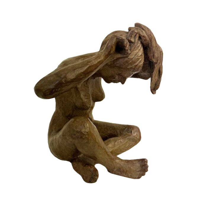 Sculptuur getiteld "Femme se coiffant" door Sophie De Fournas, Origineel Kunstwerk, Bronzen