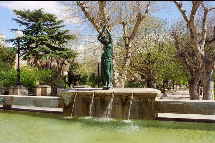 Fotografía titulada "parque de soria 2" por Guignard Michel, Obra de arte original