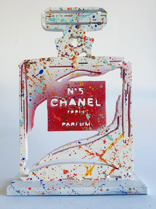 Escultura intitulada "SPACO N°5 Chanel re…" por Spaco, Obras de arte originais, Resina