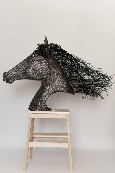 Sculpture intitulée "Конь" par Stas Chernovasilenko, Œuvre d'art originale, Métaux