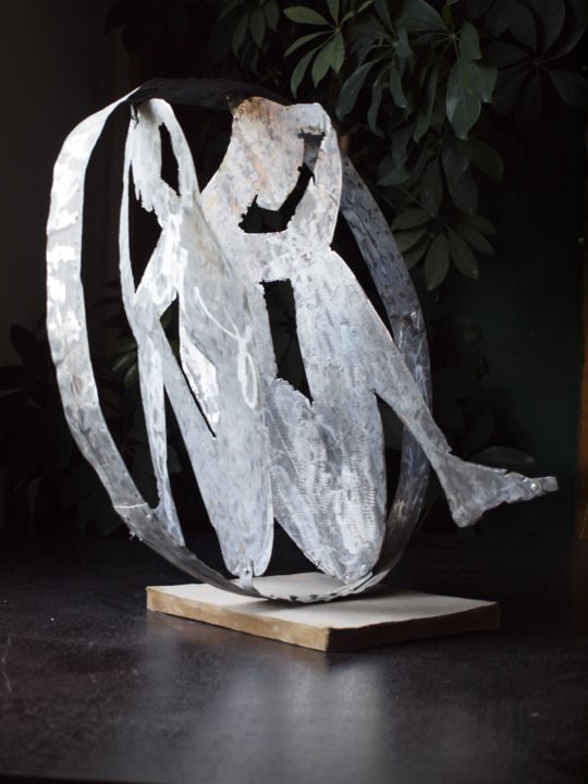 Sculpture intitulée "Positions in the fu…" par Petar Ivanov, Œuvre d'art originale, Aluminium