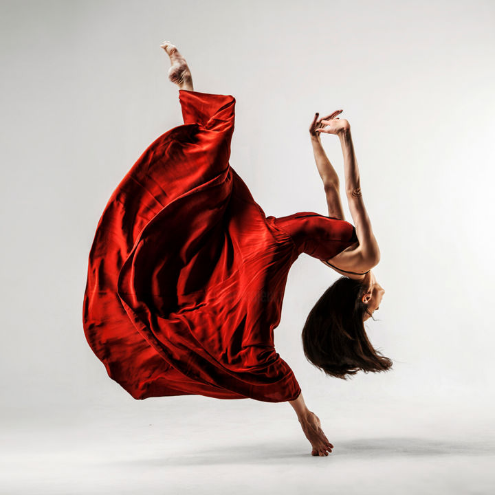 Fotografie mit dem Titel "red dance explosion…" von Vadim Stein, Original-Kunstwerk, Digitale Fotografie