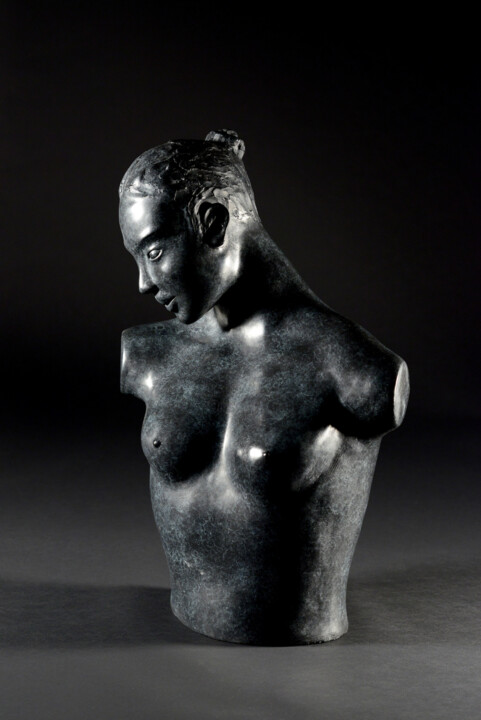 Sculpture titled "jeune femme" by Stephane Renaud, Original Artwork, Casting