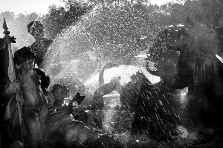 Photographie intitulée "fontaines des giron…" par Stephen Clement, Œuvre d'art originale, Photographie numérique