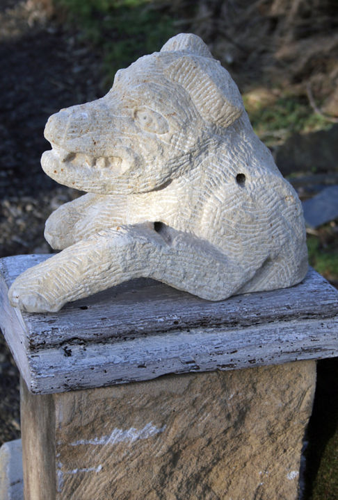 Skulptur mit dem Titel "Tannery Dog I" von Stephen West, Original-Kunstwerk, Stein