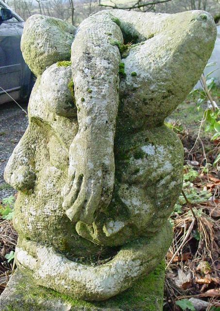 雕塑 标题为“Birth head” 由Stephen West, 原创艺术品, 石