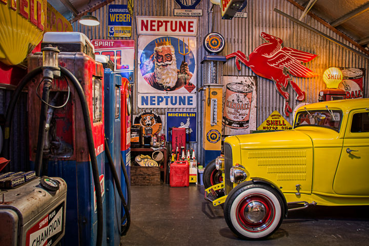 Photography titled "Hot Rod Garage 2" by Stuart Row, Original Artwork