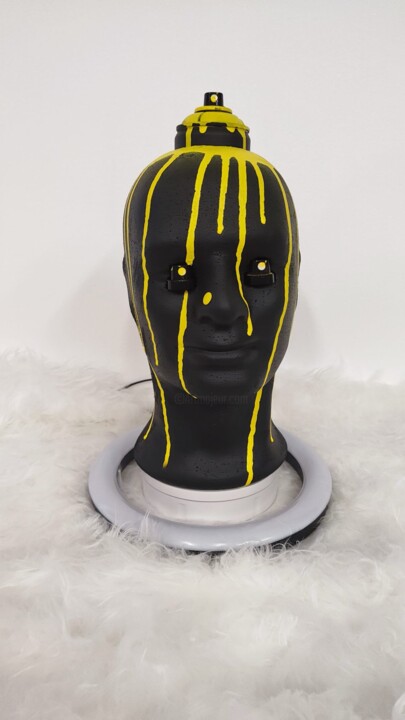 Rzeźba zatytułowany „"Yellow Sinergy"” autorstwa Studimural, Oryginalna praca, Farba w spray'u